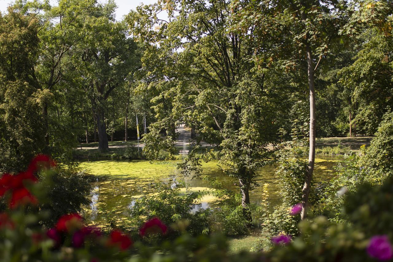Schlosshotel Villa Westerberge Aschersleben Exteriör bild