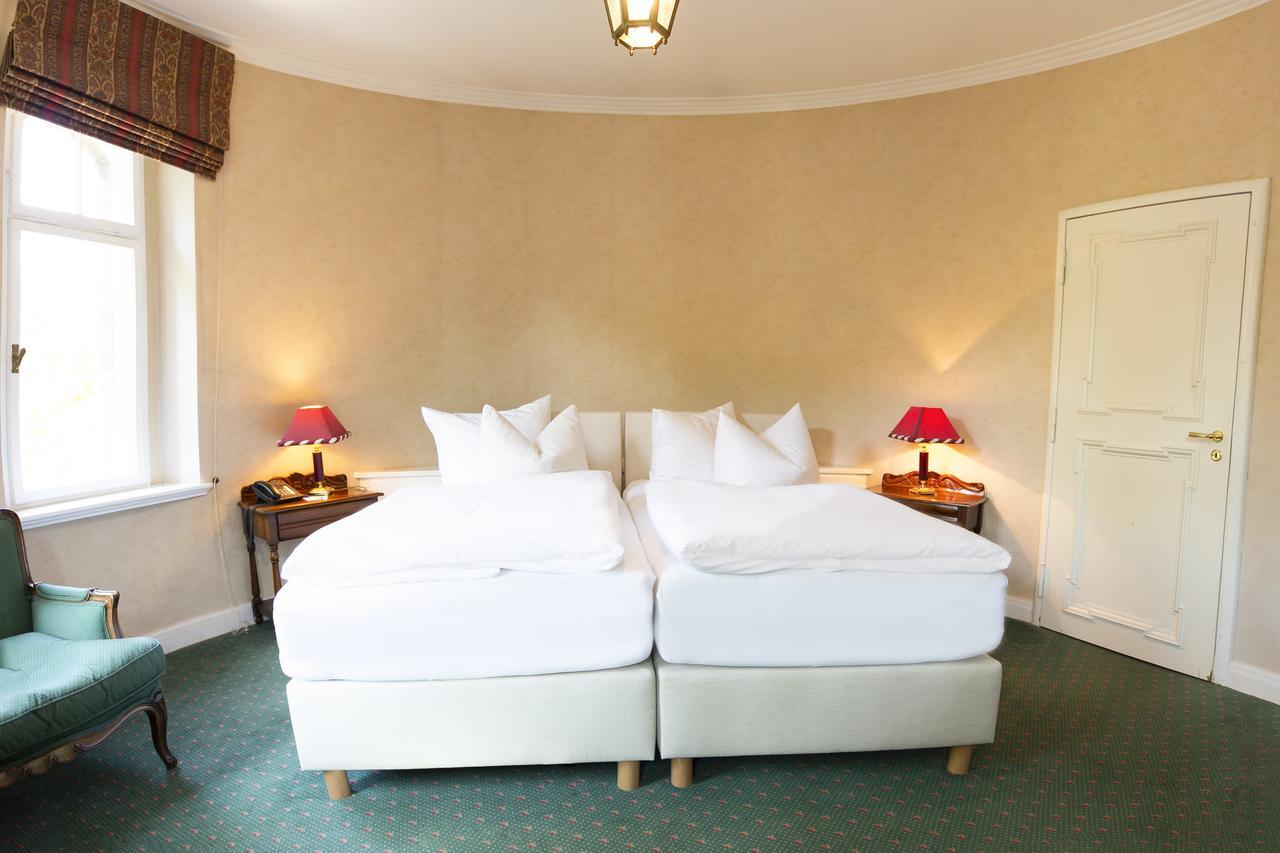 Schlosshotel Villa Westerberge Aschersleben Exteriör bild